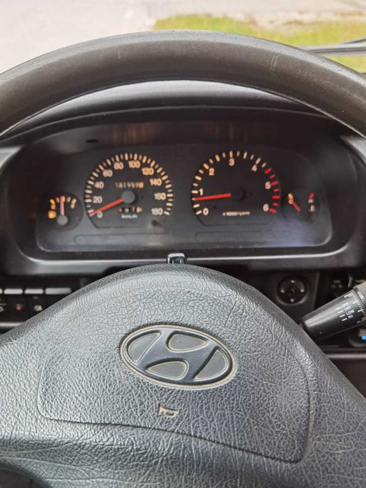 Vand HYUNDAI H100 autoutilitara