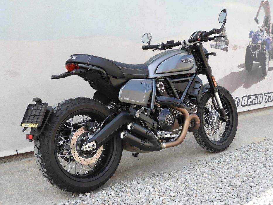 Motocicleta Ducati Scrambler Icon Dark Second 2020