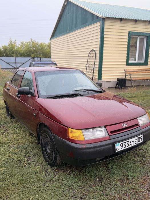 Ваз 2110 , 2004 год ижектор 8клап