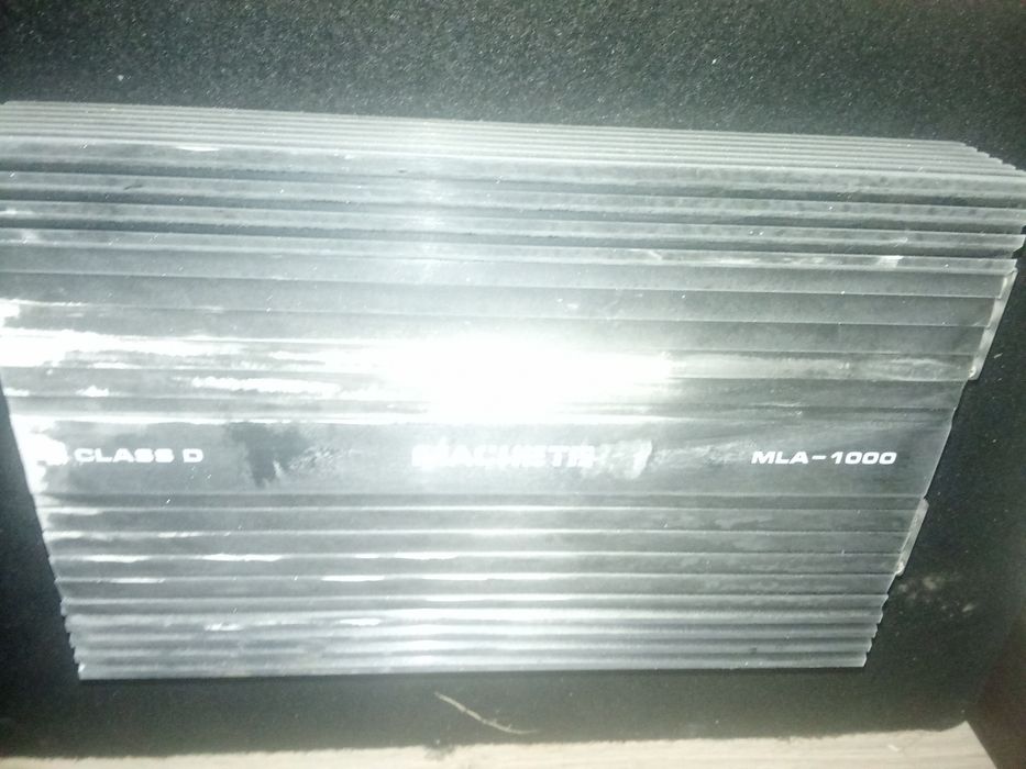 Продаю саббуфер мачета