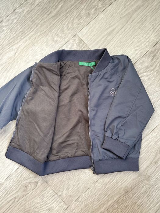 Бомбер детский на весну Benetton