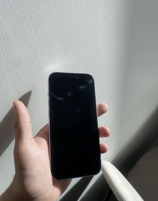 Продам Айфон 15 128гб 83% / iPhone 15 в идеале