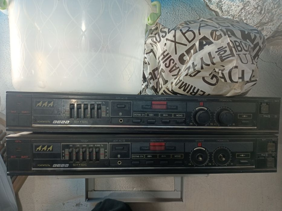 Продам 2 усилителя ВЕГА. 50 У 122с