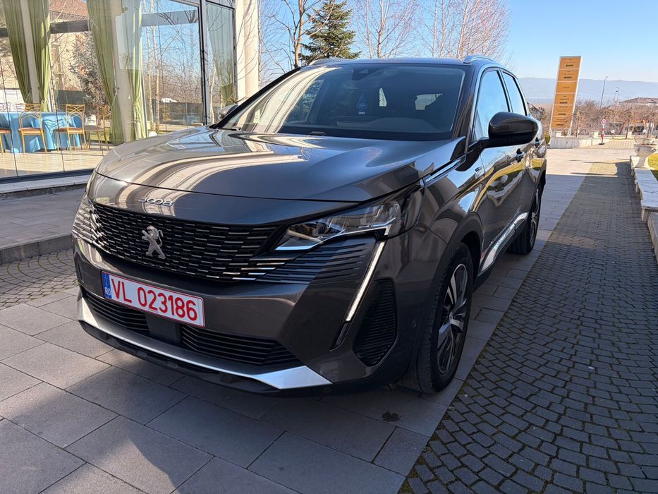 Peugeot 3008 Plug In Hybrid/ Allure