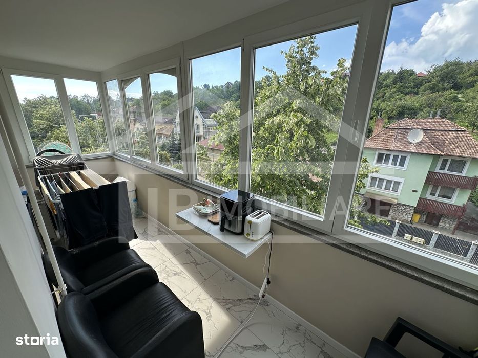 Apartament cu 2 camere, 54mp, decomandat, Zona Europa