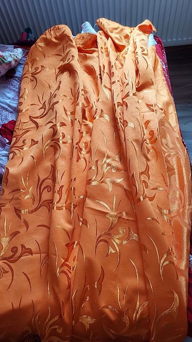 Draperie portocalie