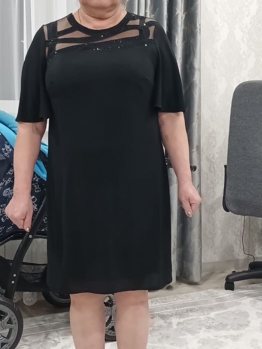 Продаются женские платья