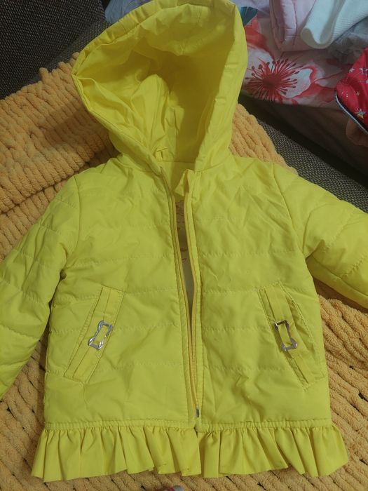 Продам пальто,куртки от года до 2.5