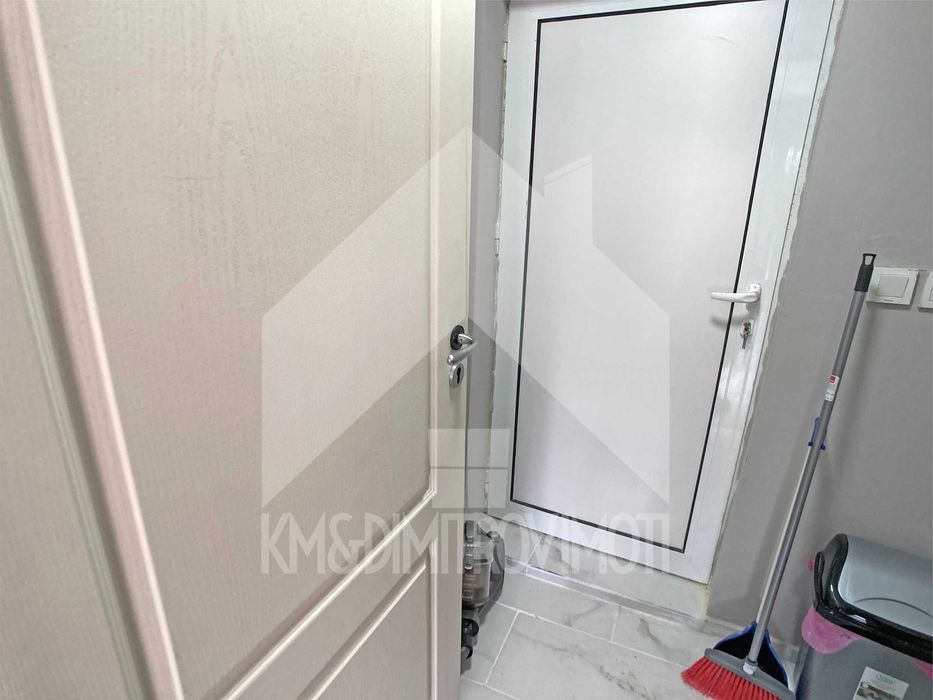 Продава се Етаж от къща в Нови пазар - 117 кв.м за 567 €/кв.м - Снимка #17