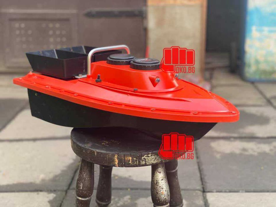 лодка за захранка Flytec 2011 с 100т гпс GPS