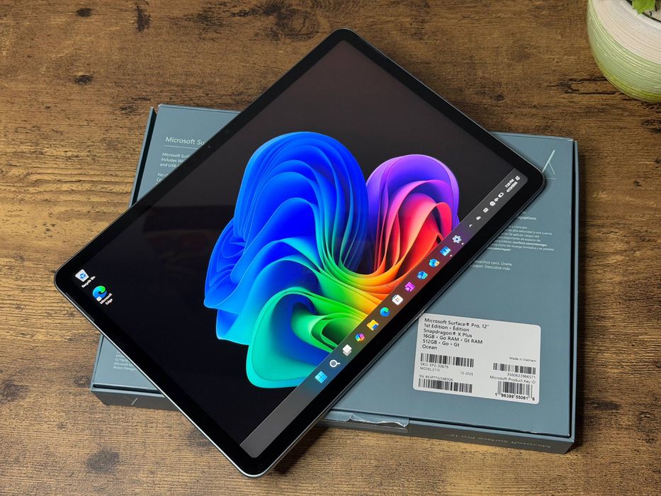 Surface Pro 12 OLED (2в1)