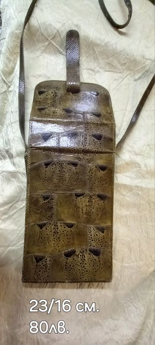 Атрактивни чанти и обувки от естествена крокодилска и змийска кожа