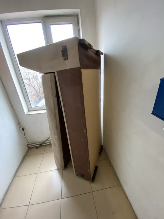 Диван мебель обычной