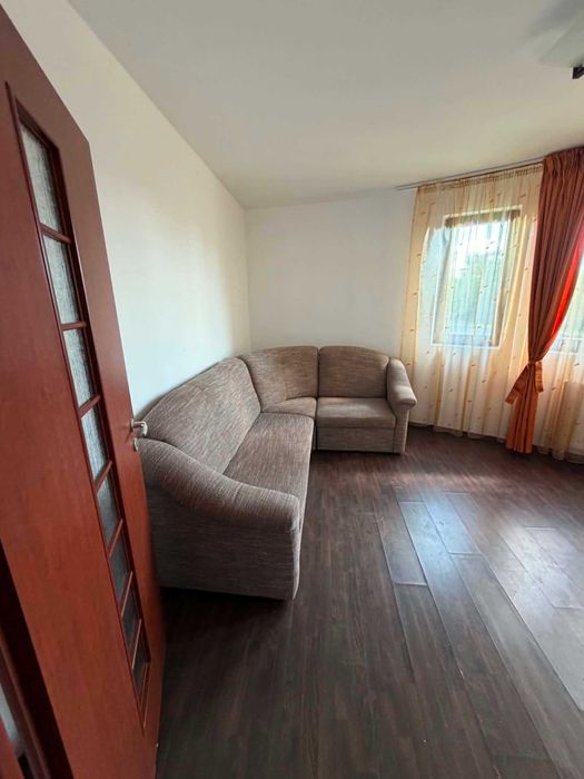 Apartament 3 camere de inchiriat