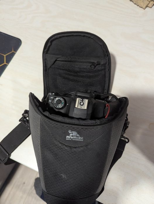 Фотоопарат canon1200d