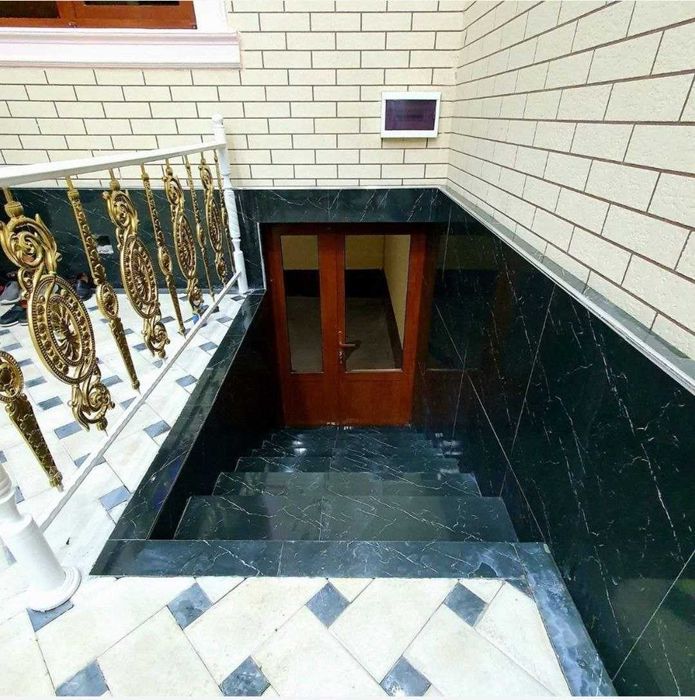 3 хонали, 3 сотикдан иборат булган  ховли сотувда,