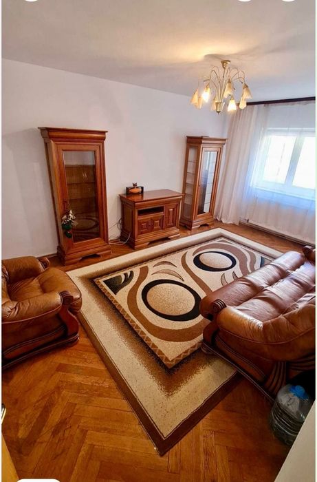 Apartament de închiriat - 70 mp - Rădăuți