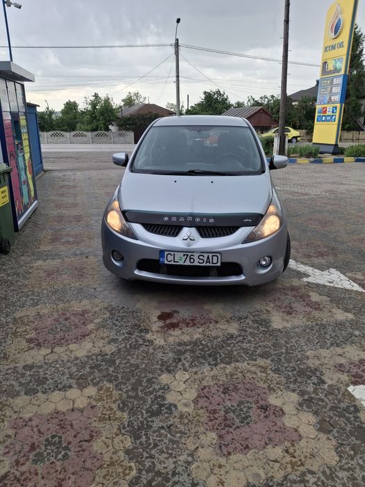 MITSUBISHI Grandis 2007 — imagine 4