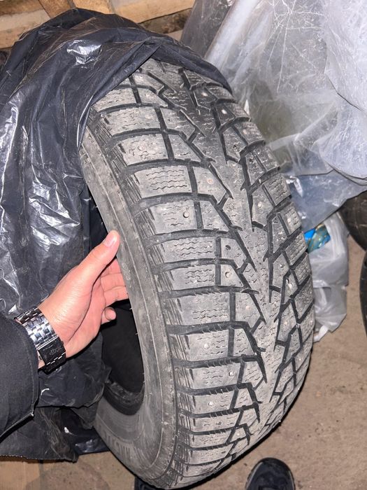 Шины зима 215/65/R16