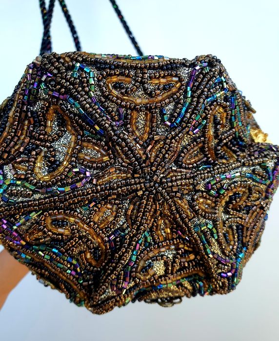 Сумочки вечерние