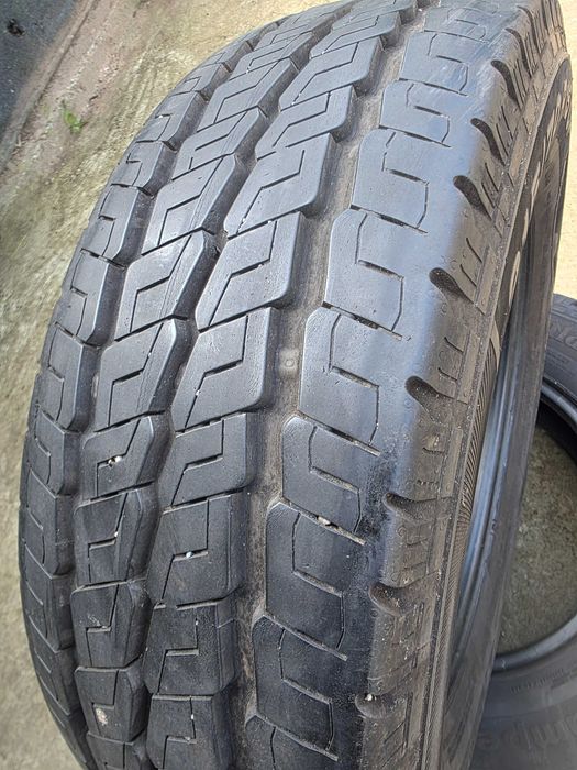 215 70 R15 CP Continental, 2 anvelope vara, profil 10 mm, import Germania , impecabile