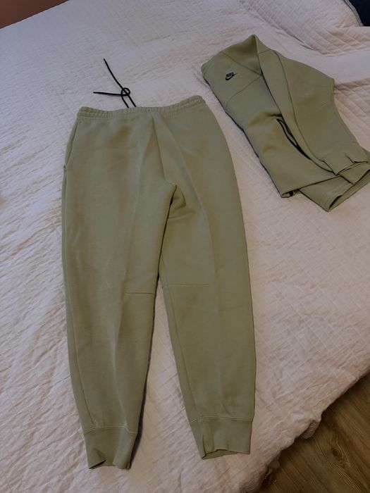 Nike tech fleece