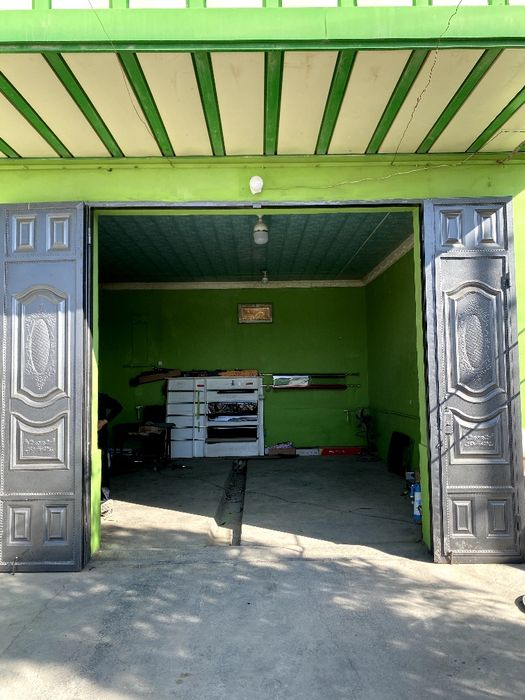 Guzor markazida joylashgan Dukon va Bokslar sotiladi yoki ijaraga beri