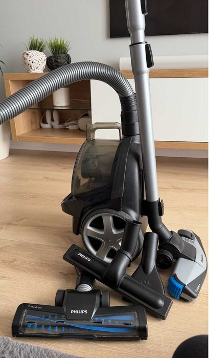 Безфилтърна прахосмукачка Philips PowerPro Active FC9556