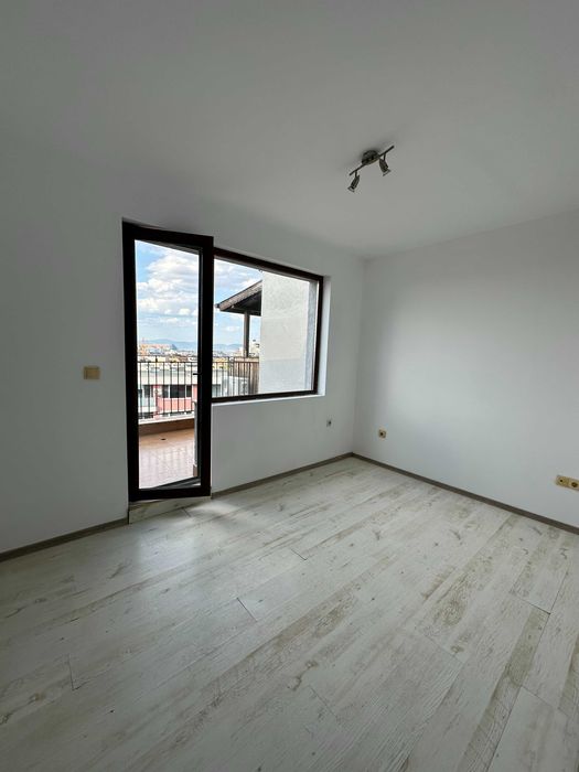 Продава се Двустаен апартамент в Пазарджик, Център - 82 кв.м за 2305 €/кв.м - Снимка #8