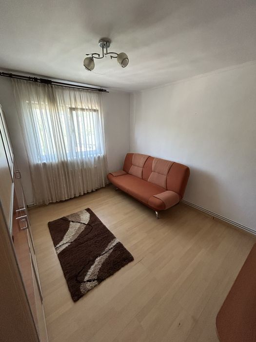 Garsoniera zona Diamant