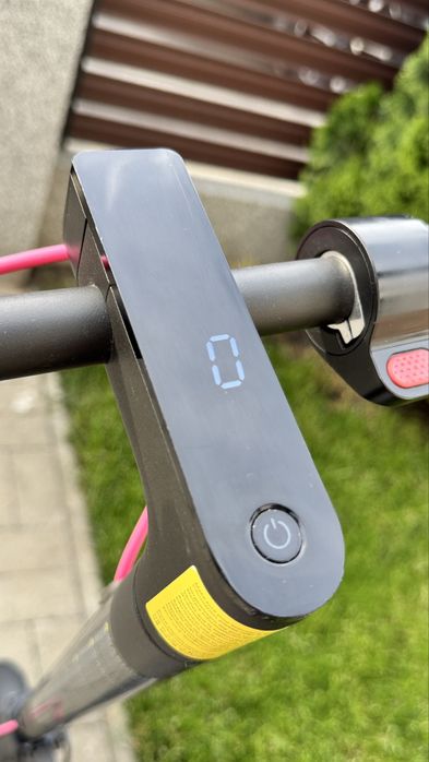 Xiaomi Mi Electric Scooter Pro 2 | 507 km | Cutie + Încărcător | Baterie excelentă