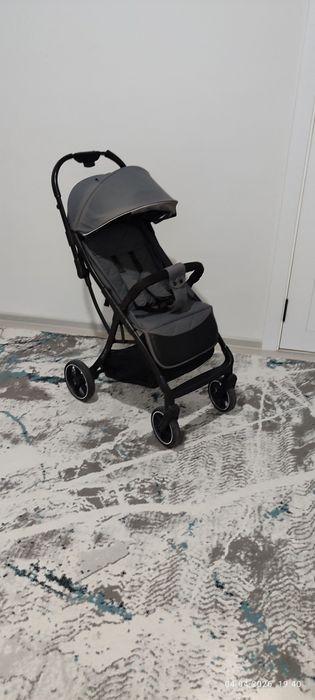 Коляска чемодан лёгкая