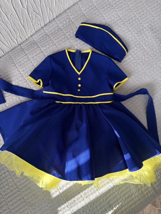 Продам костюм стюардессы на девочку