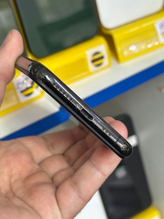 Продам Айфон 11 Про 64г