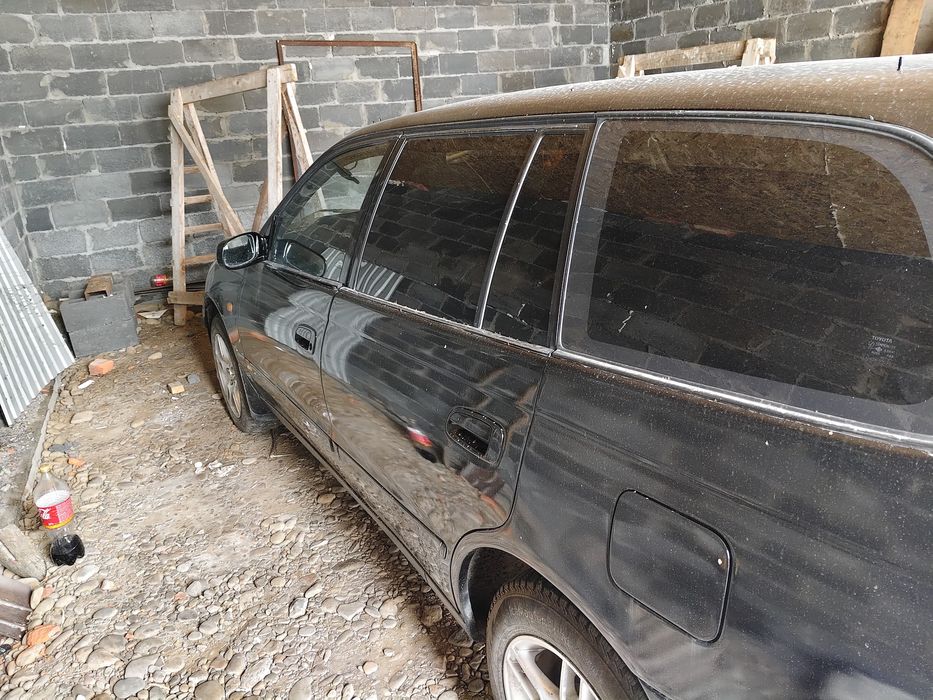 Тоуota Caldina 1995 г