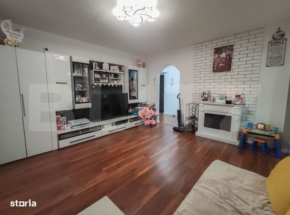 Apartament 4 camere, 80 mp, zona Micro 16