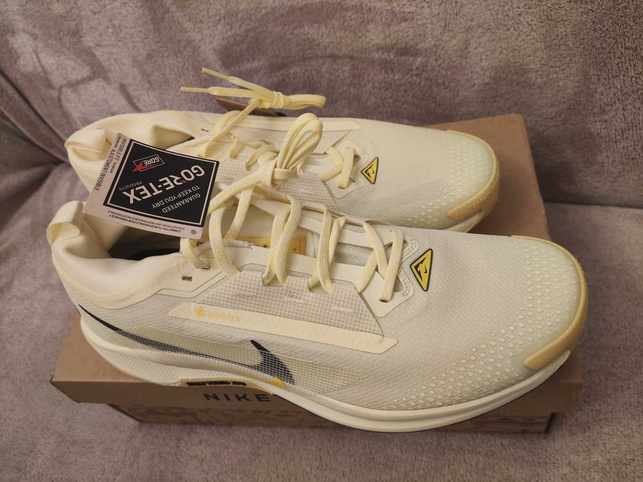 Чисто нов Nike gore tex 48.5
