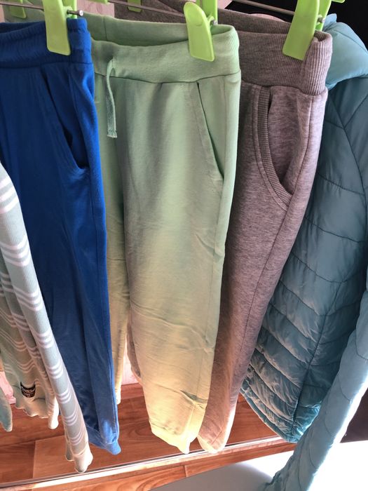 Пакет б/у вещей за 1 000 тенге