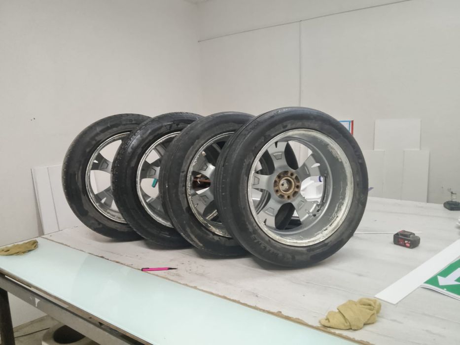 Продам срочно диски с резиной