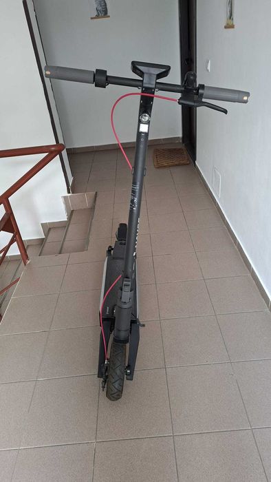 Trotineta electrica adulti, Navee S40, v max 25 km/h, autonomie 40 km,