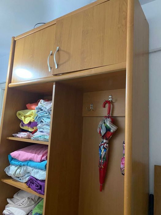 Продам шкаф для прихожи