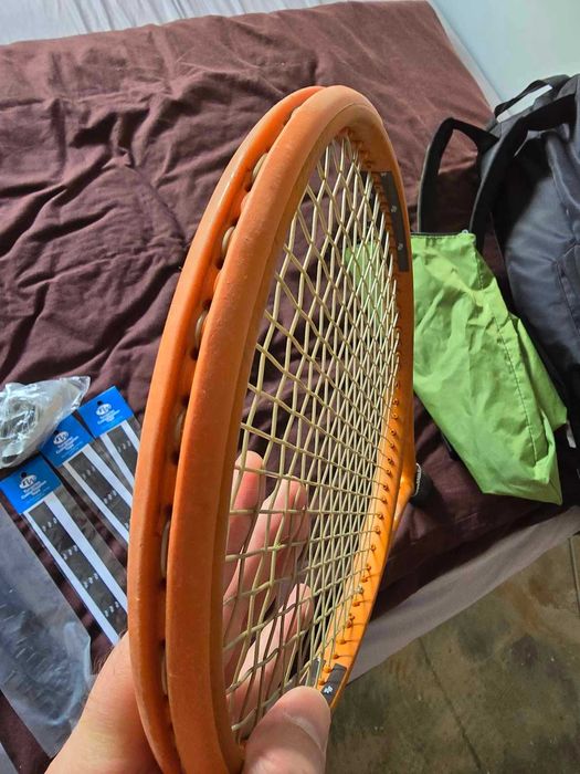 EDITIE LIMITATA - Wilson Blade 98 (18X20) V8.0 Roland Garros + CADOU