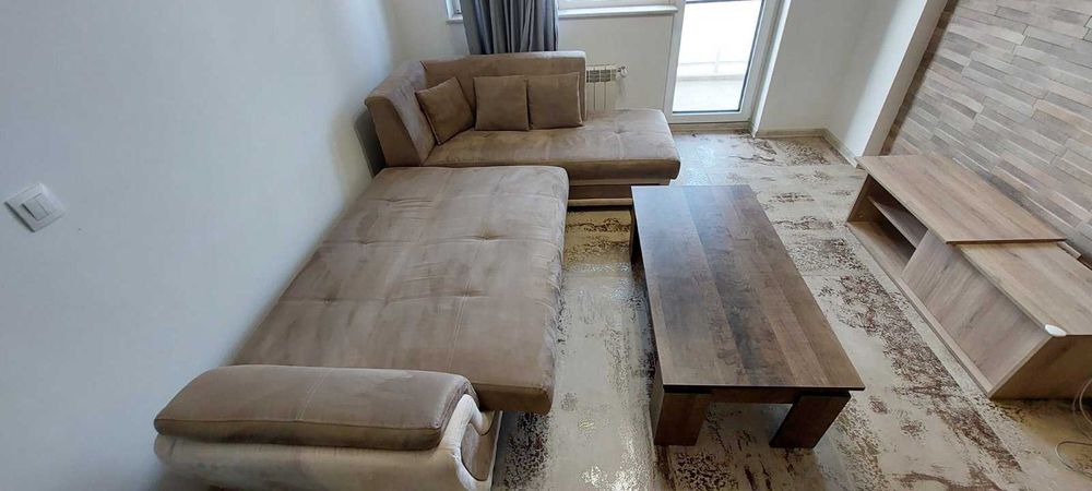 Малко използвано обзавеждане-диван, тв. шкав, гардероб