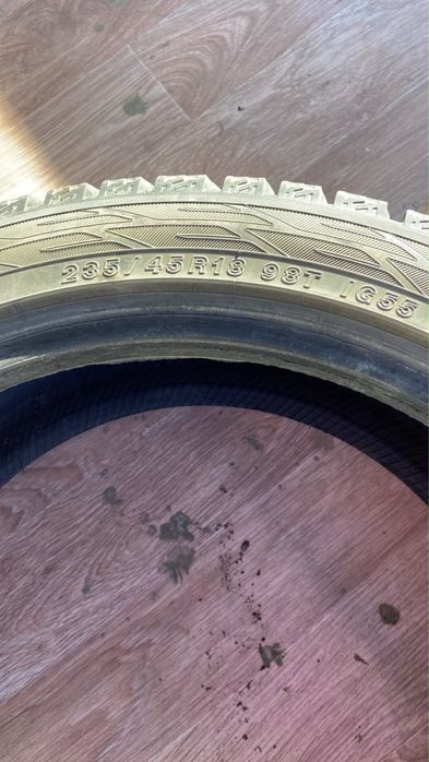 Шипы Yokohamo 235/45/R18