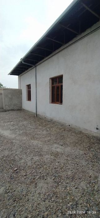 Hovli sotiladi mo'ljal chiltanob