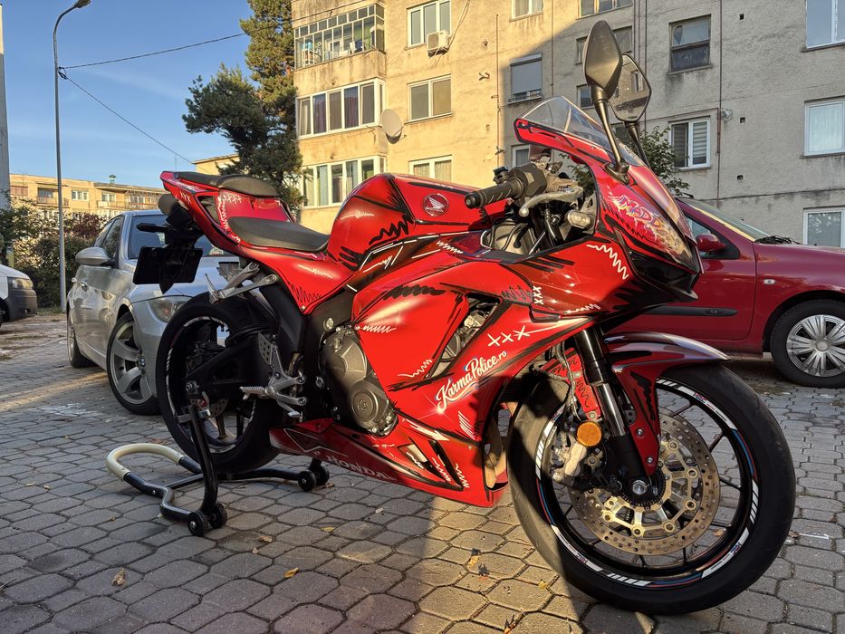 Honda CBR600RR 2025 – Predare Leasing  sau plata Prin factura  – 6.200 km – TVA deductibil