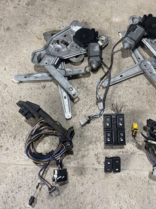 Задние электро BMW e34