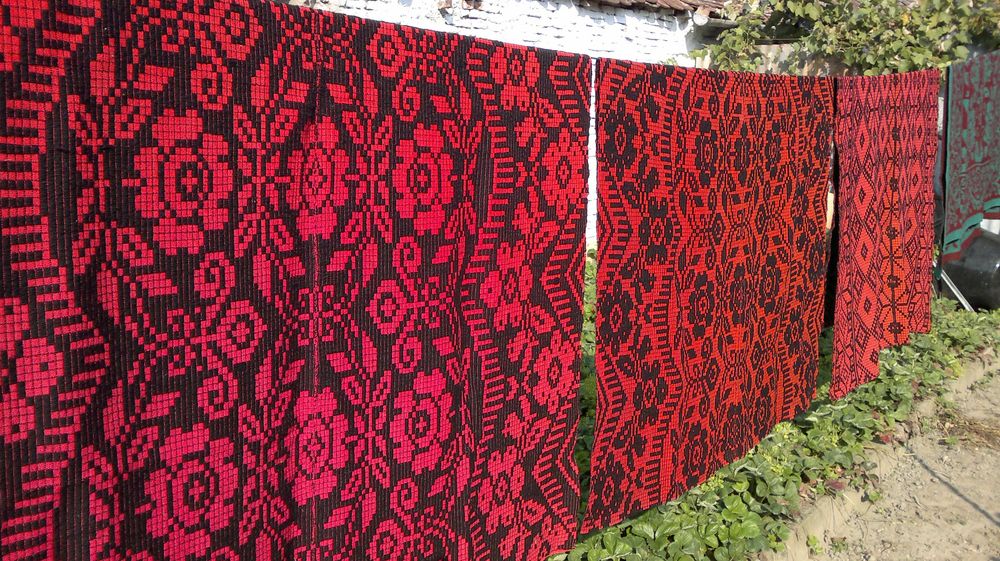 Macat lana tesut la razboi