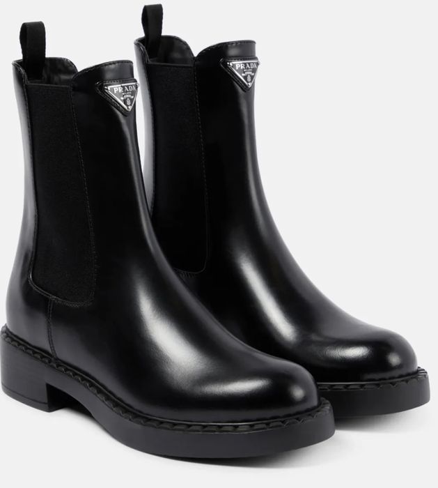 PRADA Logo leather ankle boots. НОВИ и 100%ОРИГИНАЛНИ