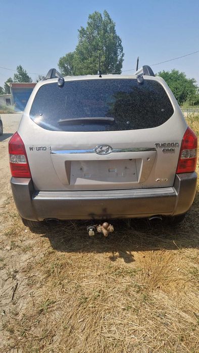 Dezmembrez Hyundai Tucson 2007 2.0